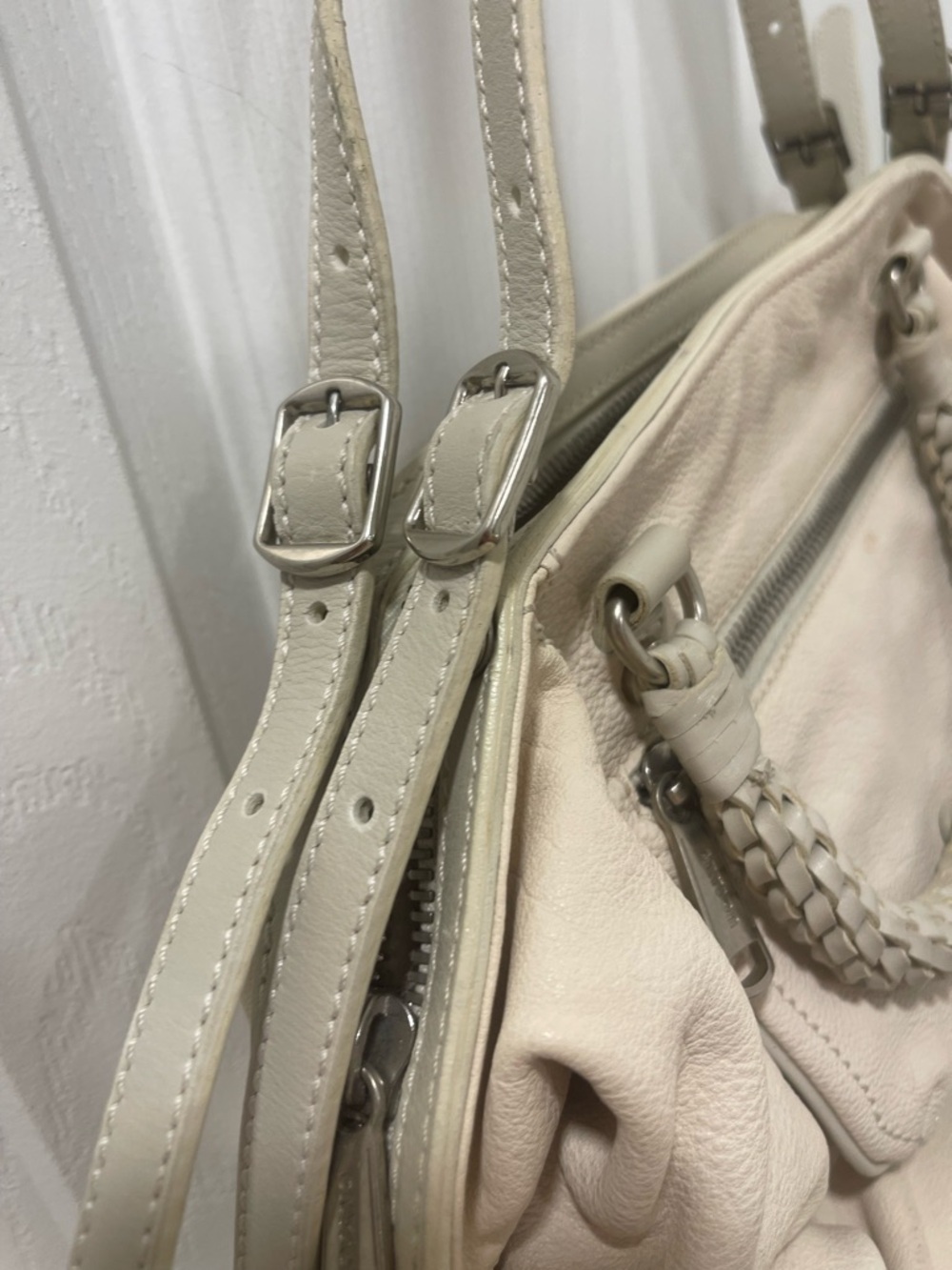 Gryson Cream Women's Shoulder Bag - Classic leather bag - Picture 16 of 16